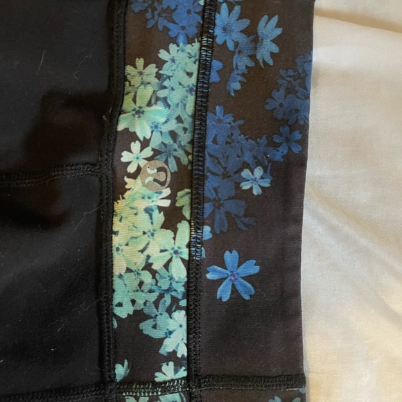 Vintage Lululemon Leggings - Picture 2 of 2